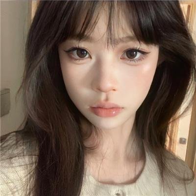 春川盛夏 海报